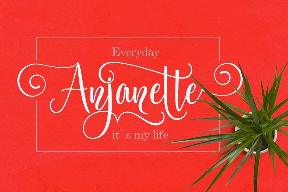 Valentina Calligraphy Font
